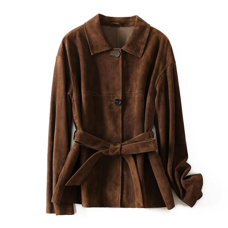 Mid-length loose-fit cashmere coat with a Peter Pan collar and leather stitching in Caramel Mocha colour.