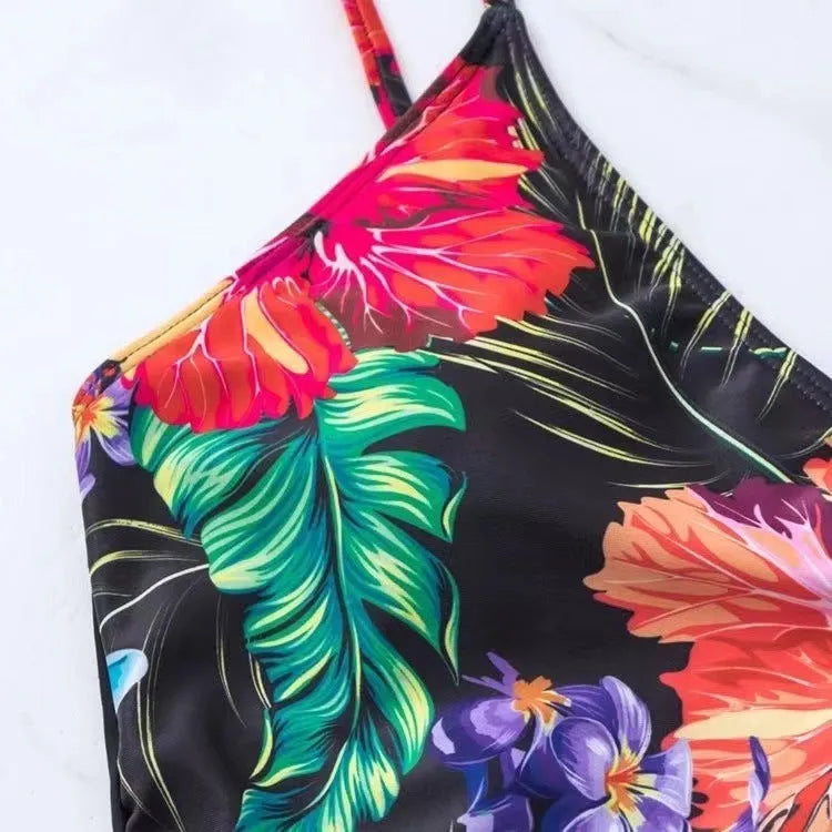 Black women's high waist briefs bikini swimwear set with printed split design