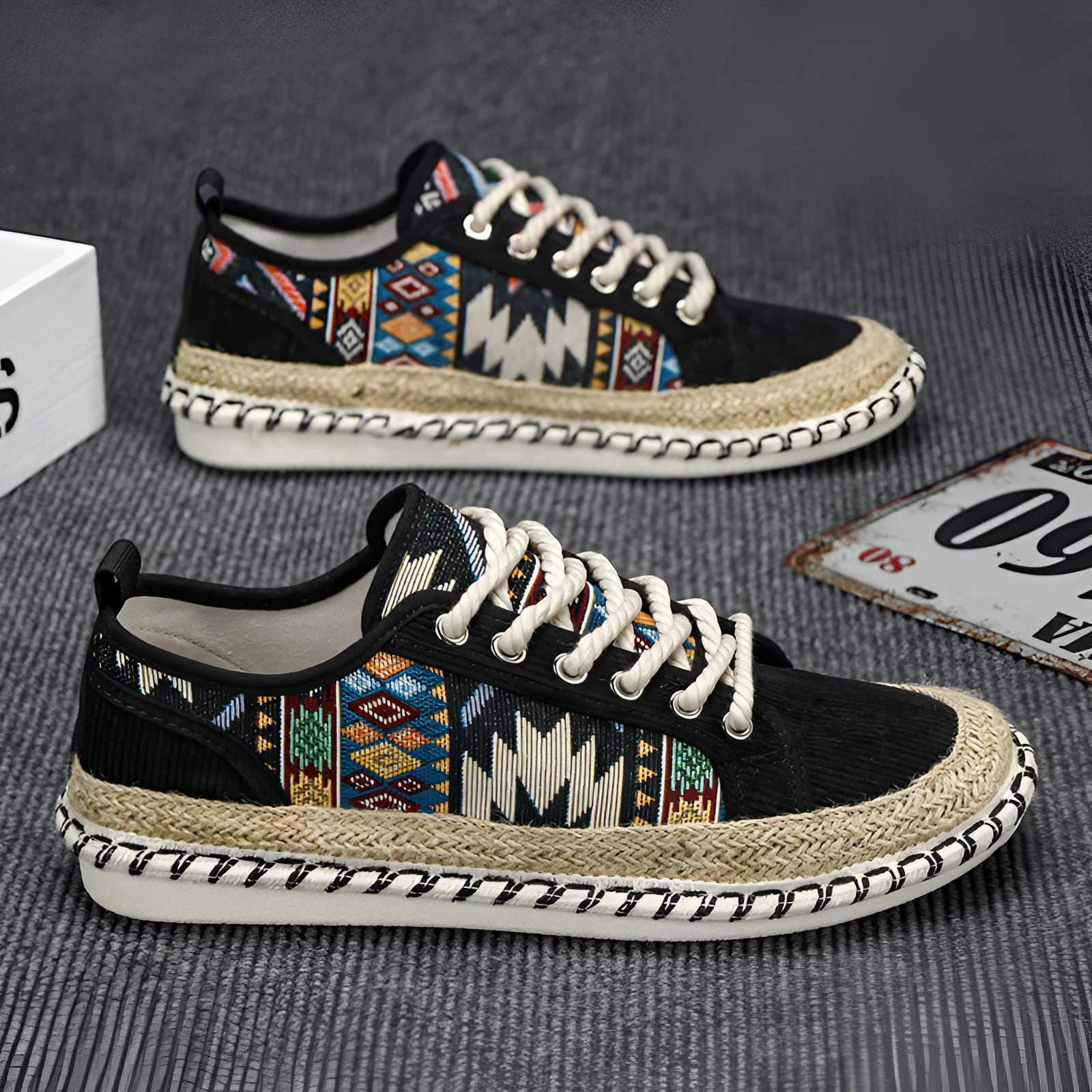 Men's casual summer shoes with cloth upper in black or beige colour, round toe design