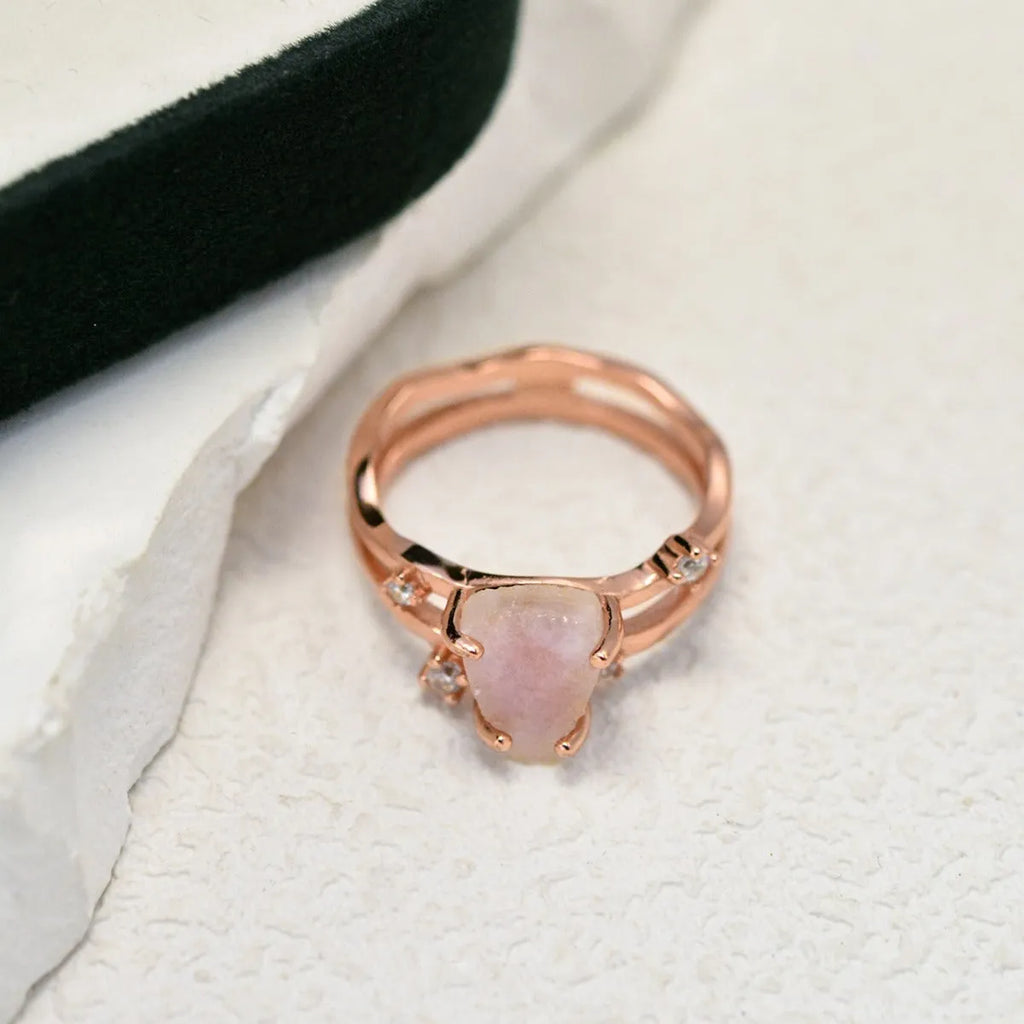 S925 silver irregular triangular moonstone ring in rose gold, white gold, or yellow gold finish.