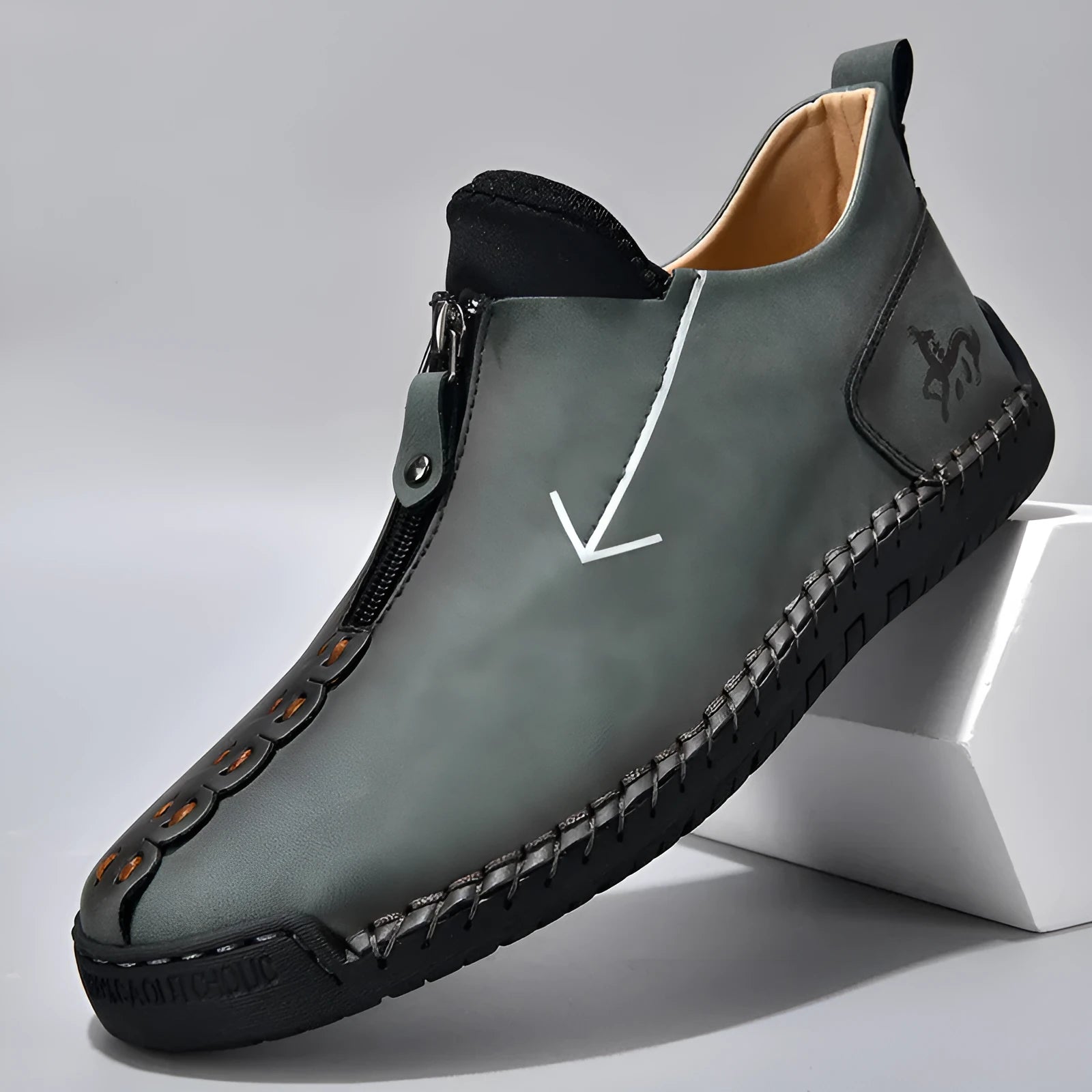 Men's black zip-up casual Martin boots with round toe and hand-stitched rubber sole