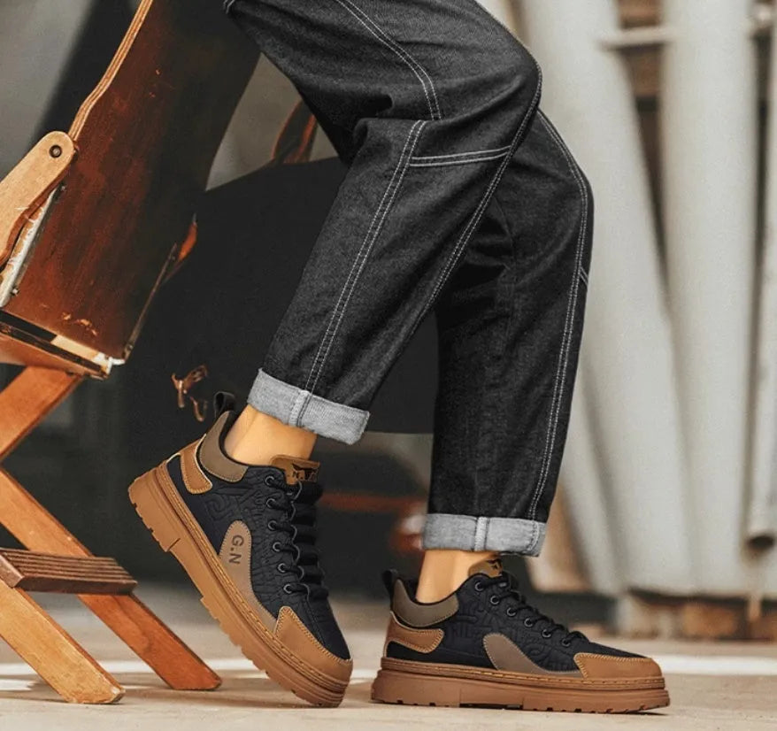 Black and white summer platform casual sneakers with thick rubber soles