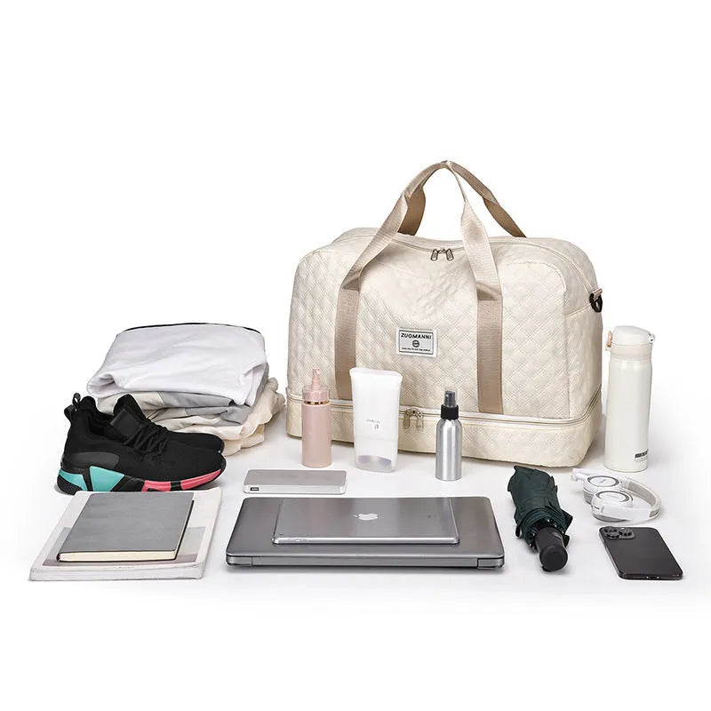 Large capacity Oxford cloth leisure travel bag in a solid colour, showing street style design details.