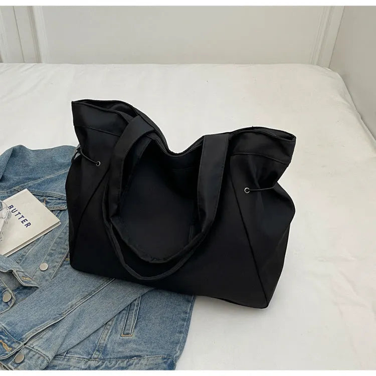 Soft foldable Oxford cloth commuter tote bag in street trend style