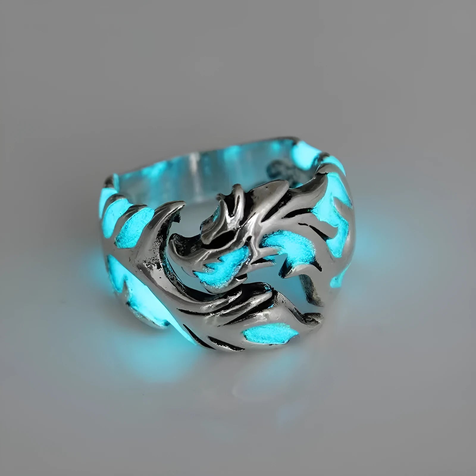 Adjustable Chinese dragon pattern ring in antique silver blue and green colour