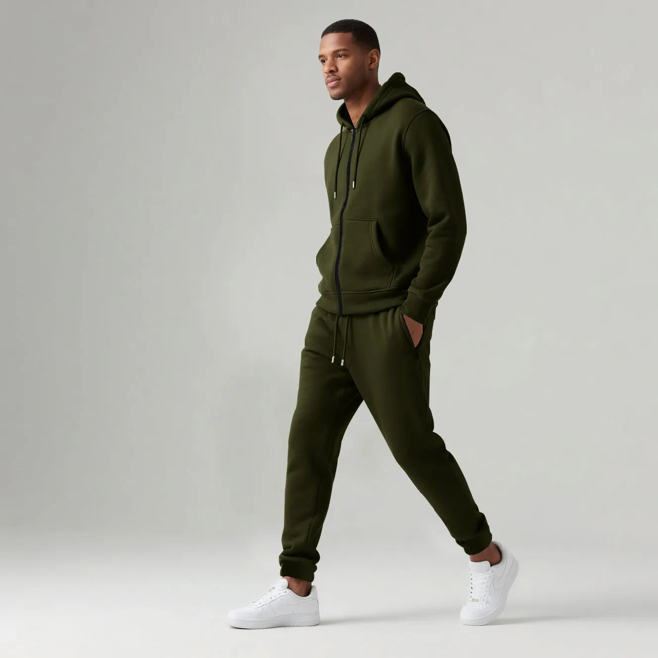 Men's solid colour long-sleeve hooded sportswear set with matching jacket and pants in black cotton polyester blend