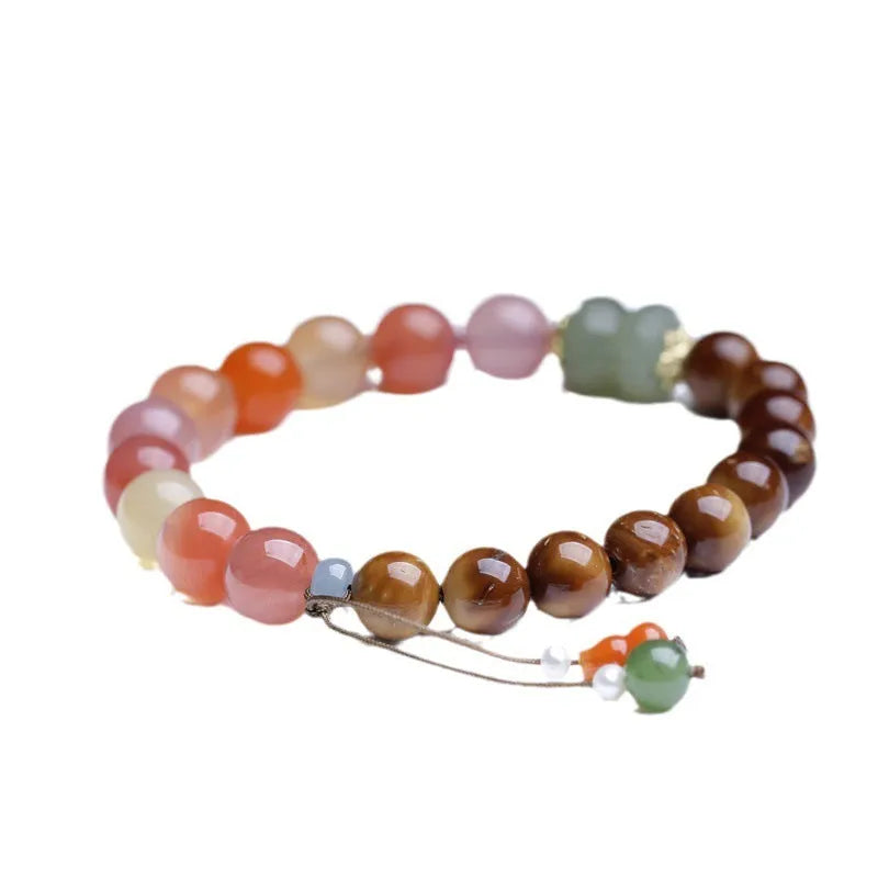 Handmade 8mm agate bracelet with diamond-shaped persimmon elements