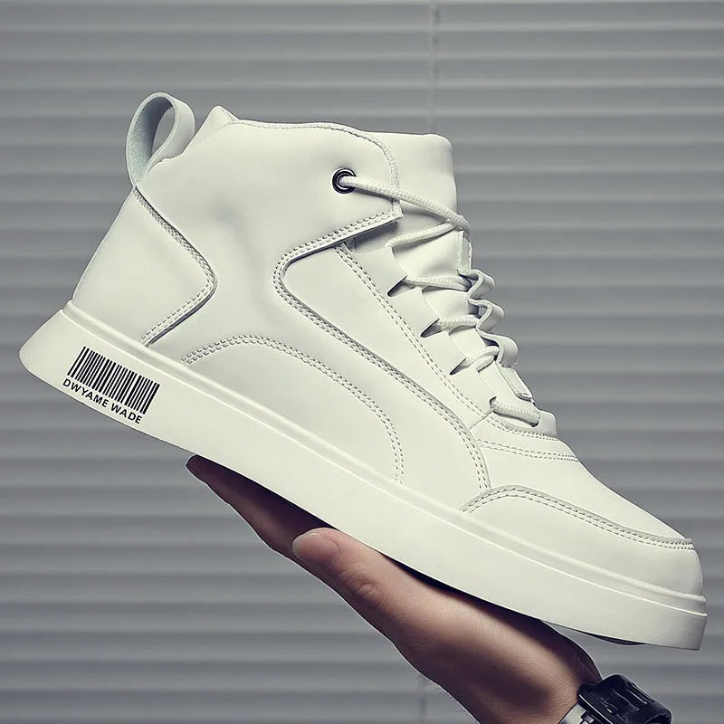Men's white mid-top casual board shoes with rubber soles and lace-up design.