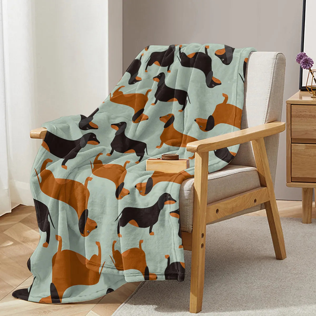 Green flannel sausage printed blanket with pet theme, 75x100cm, soft fluffy throw for sofa or beach camping