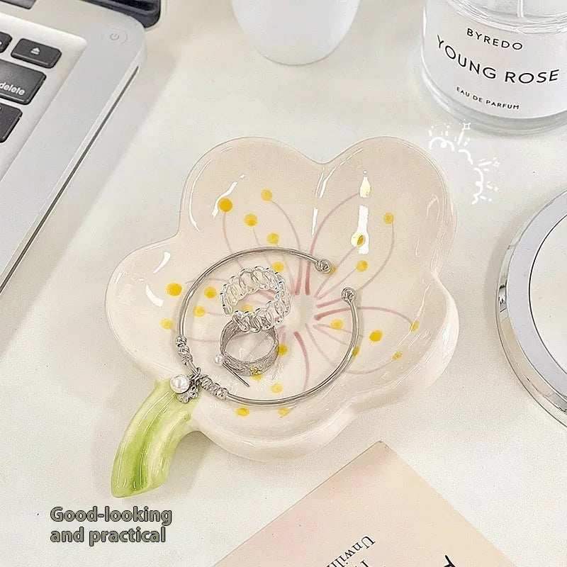 Yellow white porcelain girl's night lamp and storage tray set with modern simplicity design.