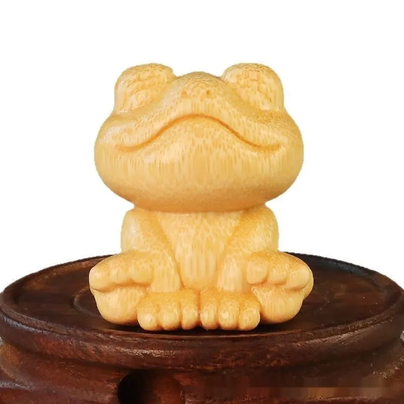 Smiling frog solid bamboo carving ornament with cartoon design, 5cm height