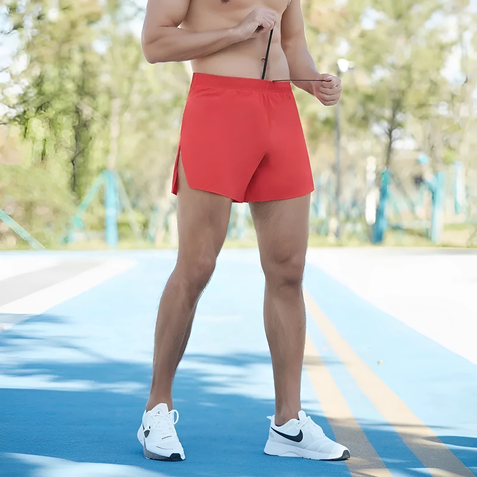 Men's high-waist loose-fit off-road running shorts in quick-dry fabric.