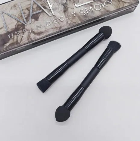 Double-headed miter sponge concealer brush with wooden handle in elegant black
