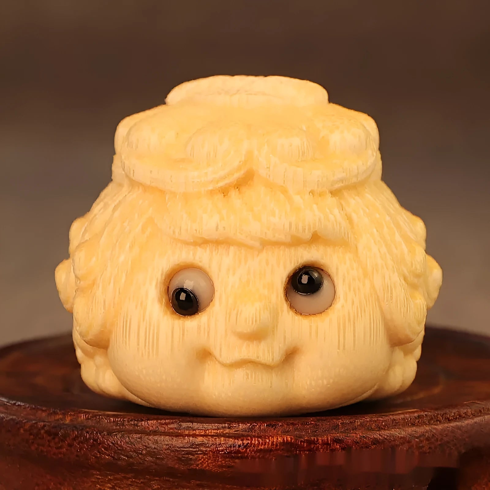 Solid bamboo carving golden toad Princess ornament in cute style for home decor.