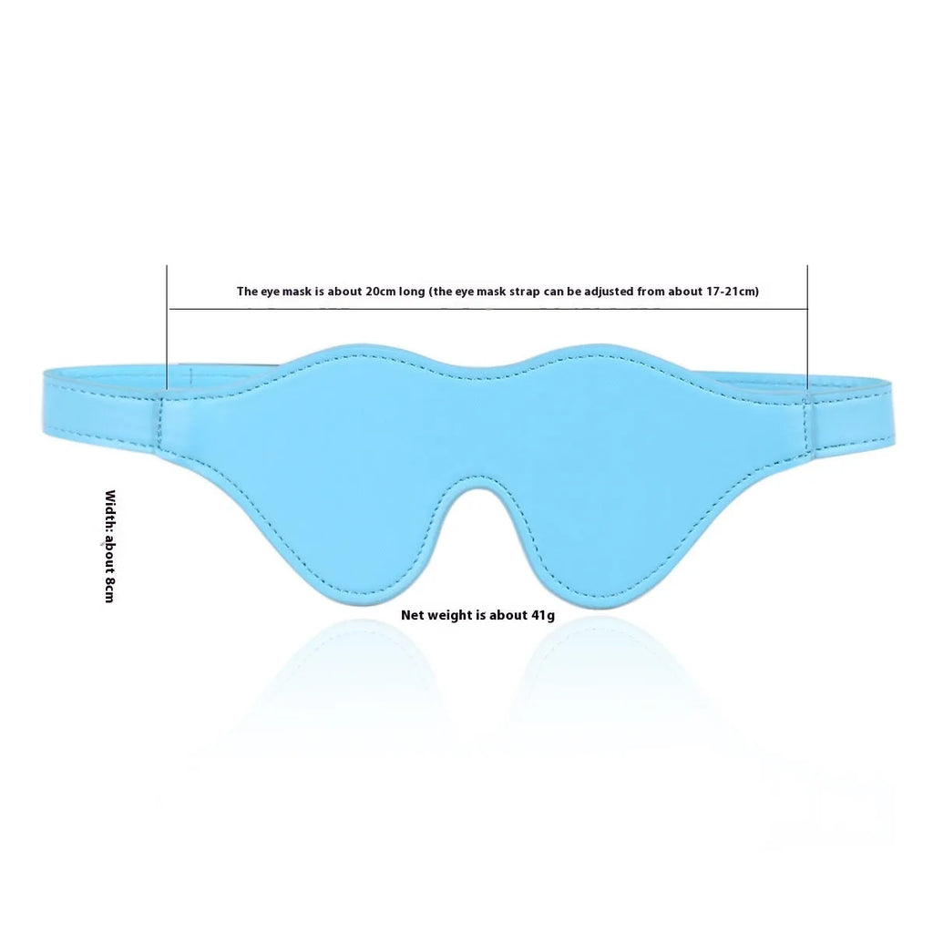 Three-dimensional leather eye mask with Velcro fastening in five colour options