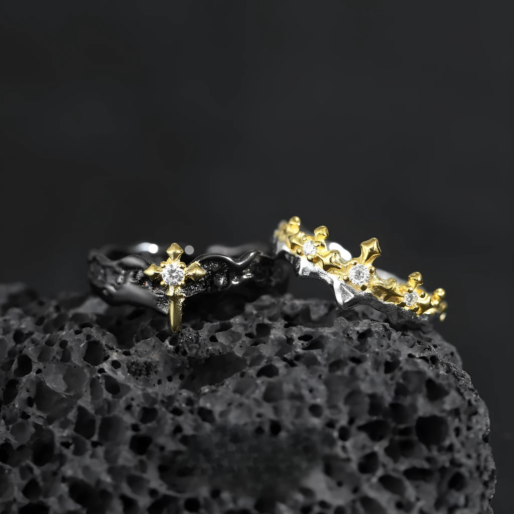 Silver couple ring with adjustable opening in white gold or black gold electroplated finish, featuring a Princess Knight design.