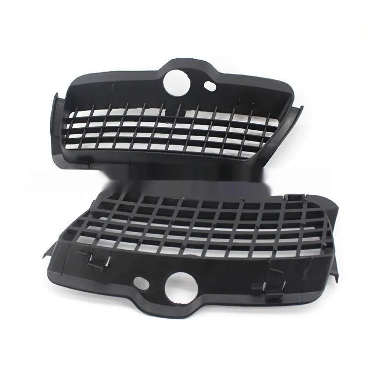 Black ABS plastic fog light cover pair for Volkswagen Golf 3 front bumper lower grille.