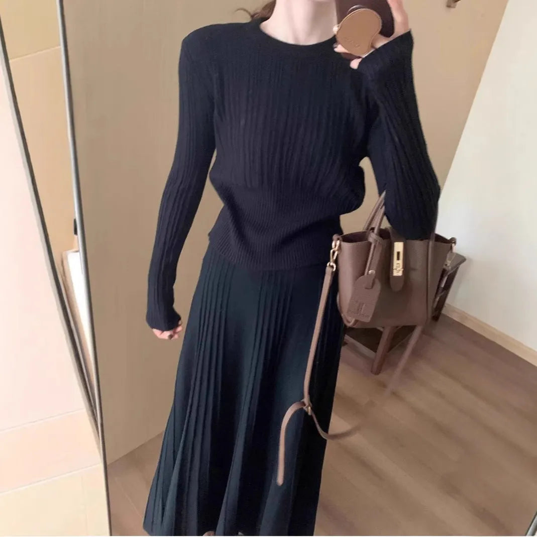 Dark grey knitted long dress suit with three-dimensional pattern and matching skirt, artistic retro ethnic style.