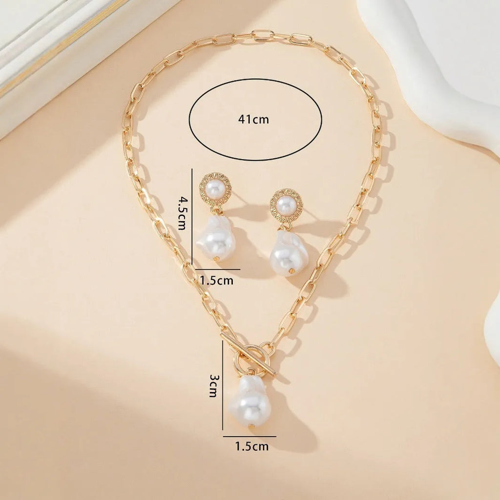 Gold colour baroque pearl pendant necklace and matching ear studs jewellery set