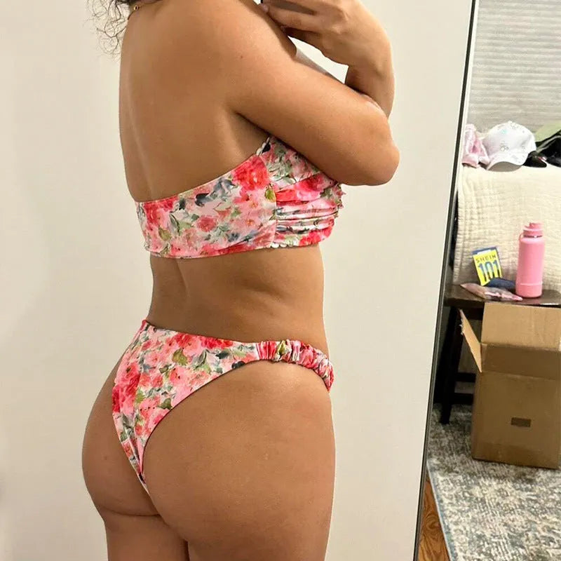 Floral print tube top bikini set in European style with lace details