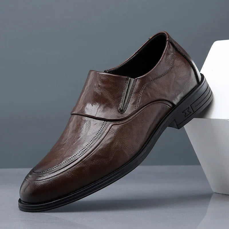 Men's black cowhide leather slip-on casual shoes with rubber sole