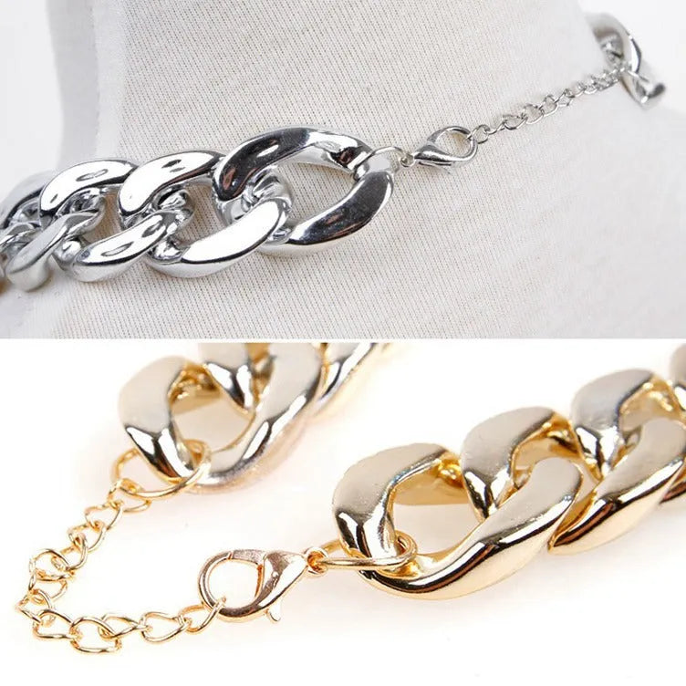 Adjustable dog chain collar in gold or white with twisted piece design for small and medium pets.