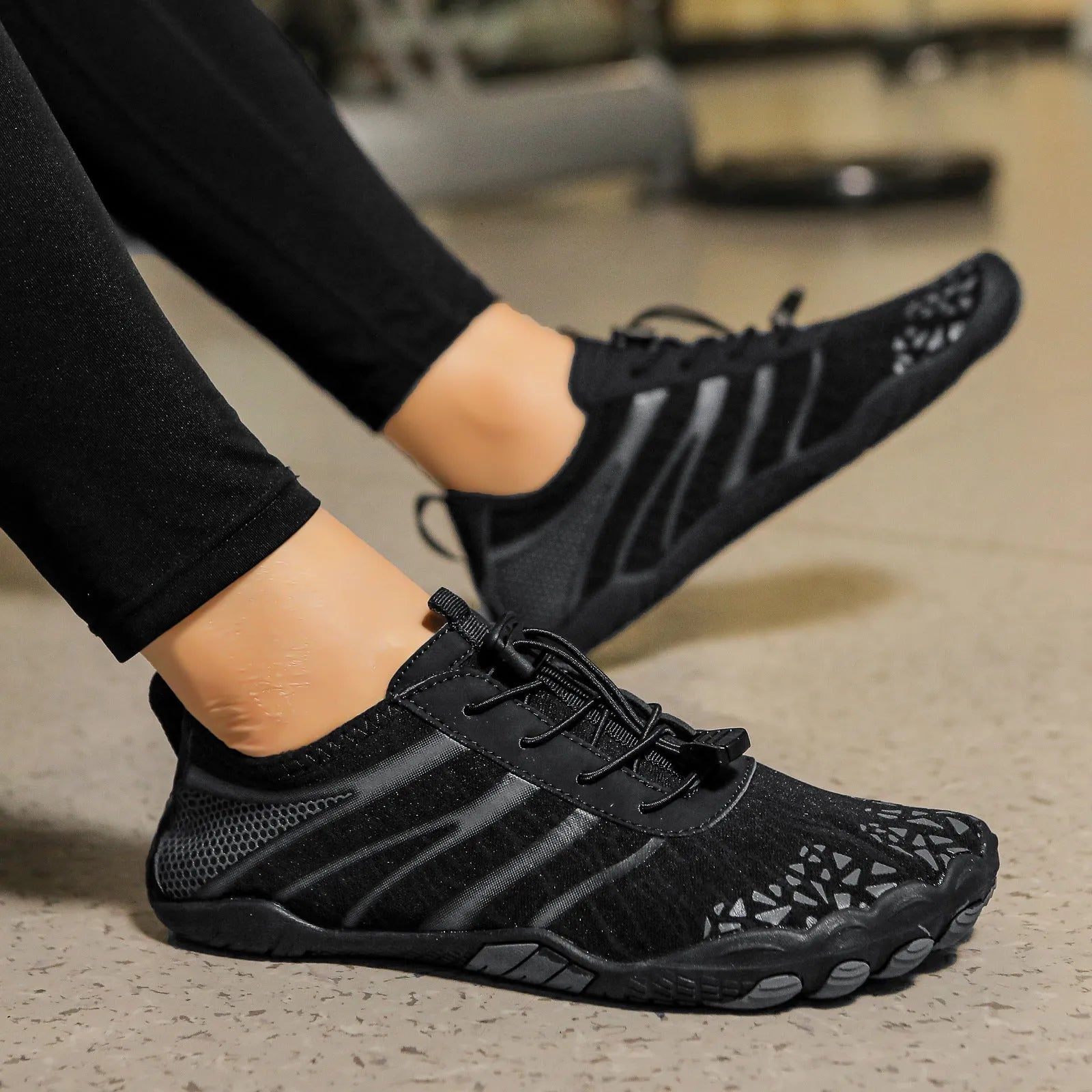 Casual unisex beach running shoes in Lycra stretch fabric, shown in beige, black, dark blue, gray, or white powder.