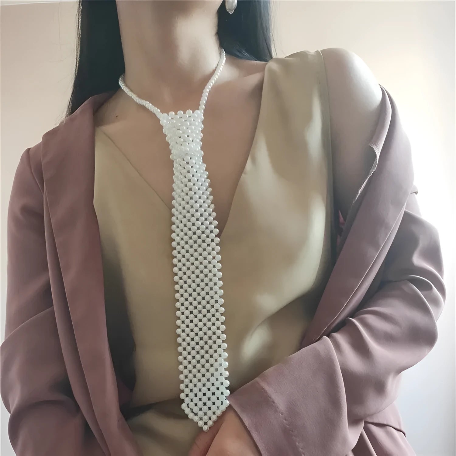 Handmade pearl tie body chain with hollow-out retro design and imitation pearl elements