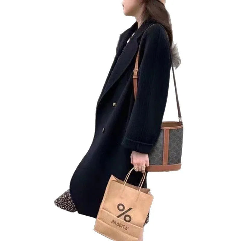 Women's woolen coat with lapel collar and long sleeves in black colour