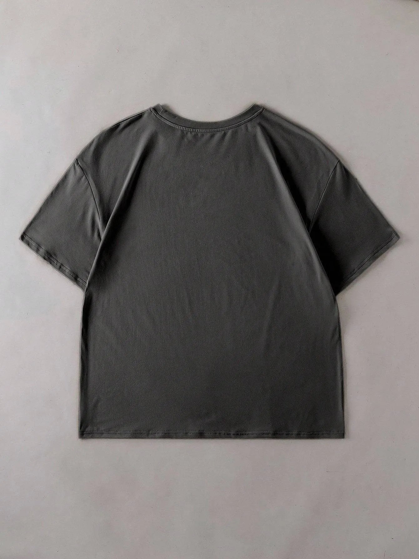 Straight cut unisex cotton t-shirt in multiple colours for summer casual wear