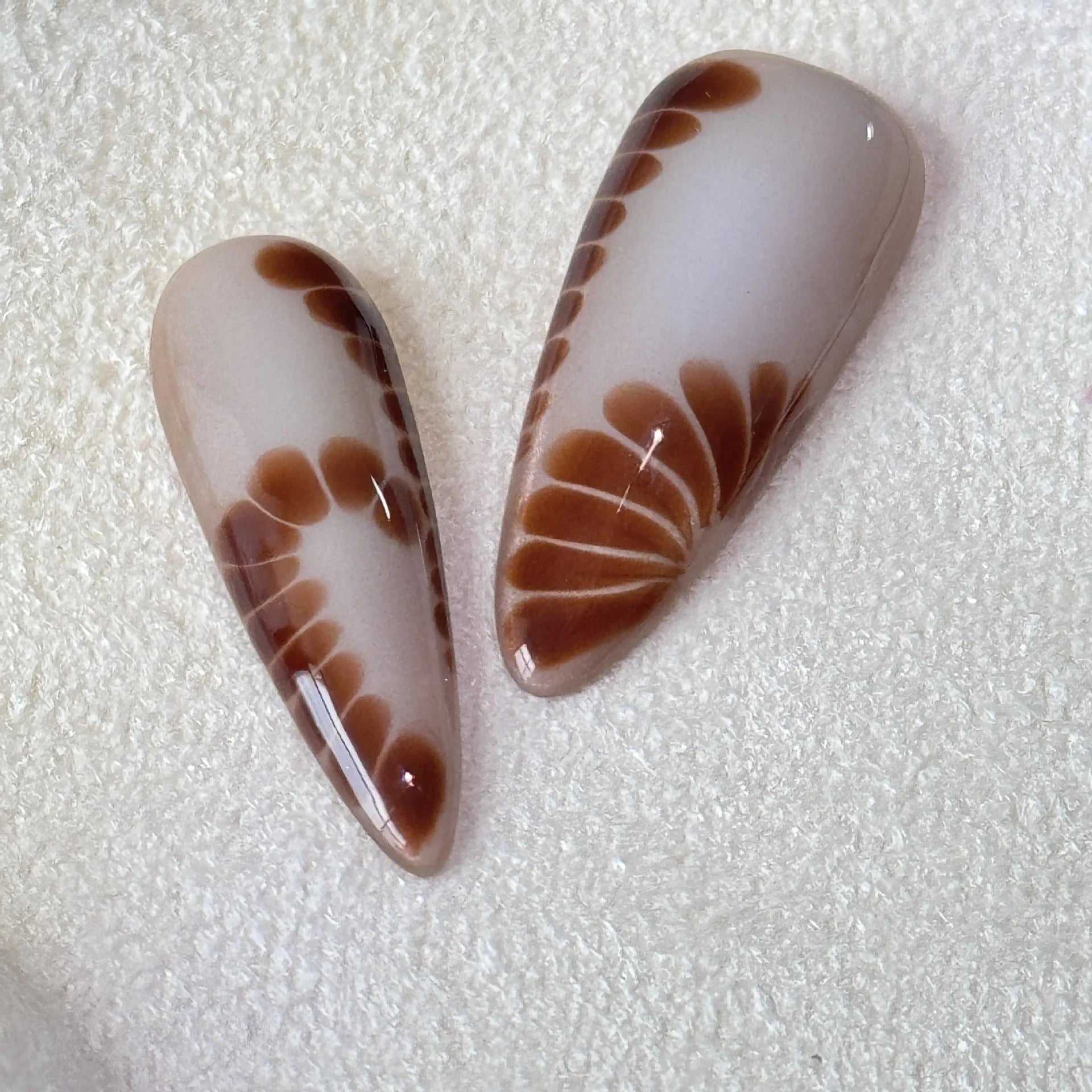 French-style leopard print artificial nail stickers with cross and flower designs