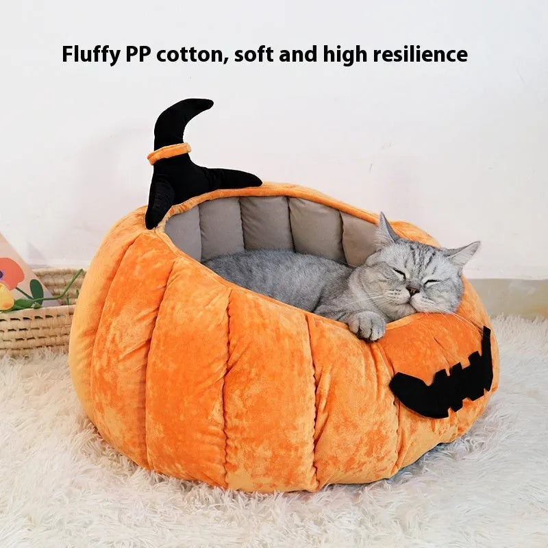 Halloween pumpkin-shaped cat nest in black or orange cloth for winter pet bedding