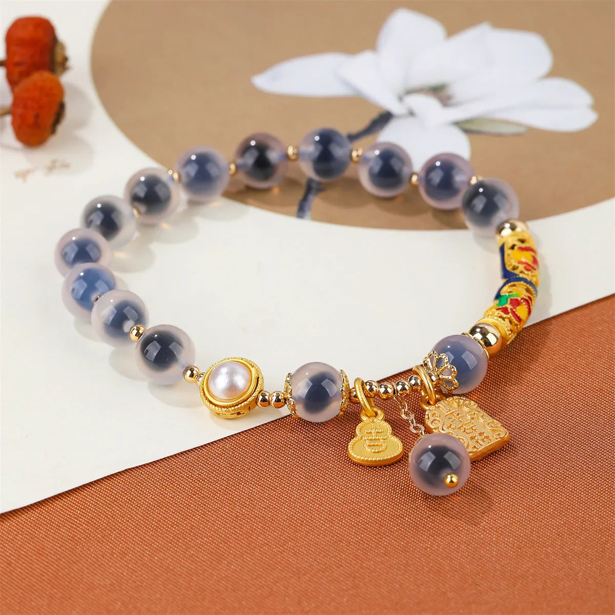 Women's sugar heart agate bracelet with retro minority styling in cherry blossom colour design