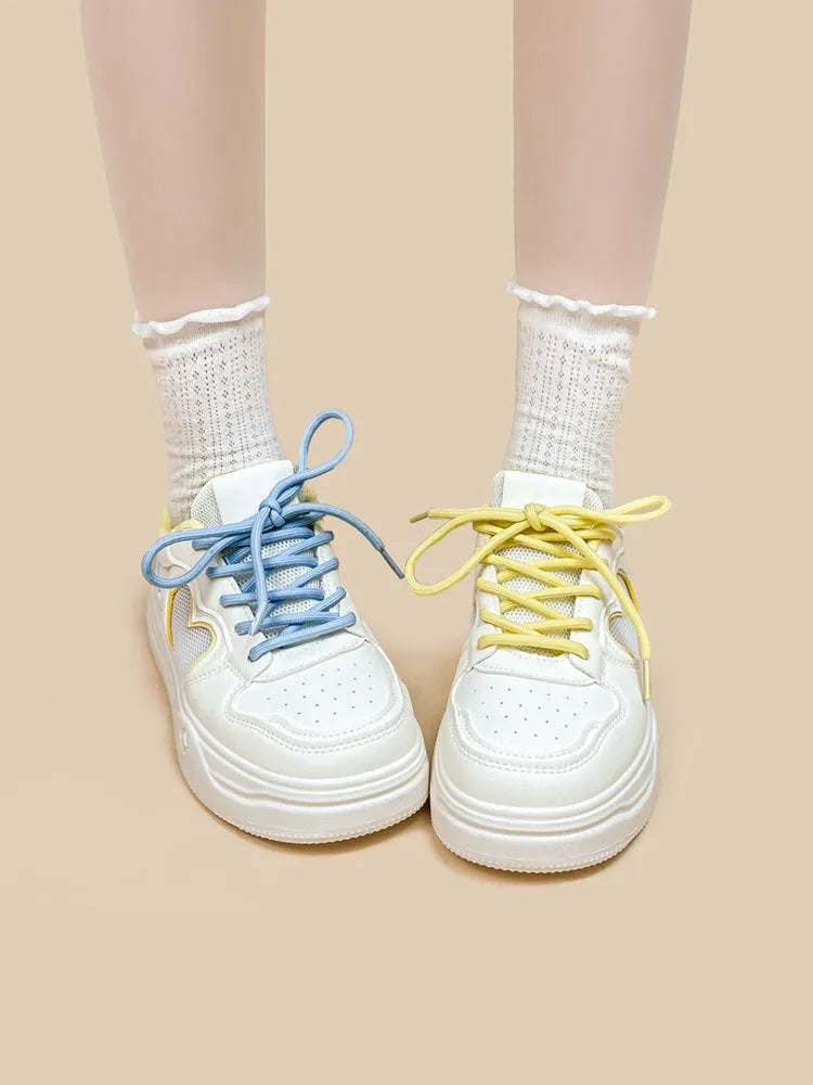 Meow Rabbit Sea Salt Cheese coloured mesh sneakers with cross straps for children and youth.