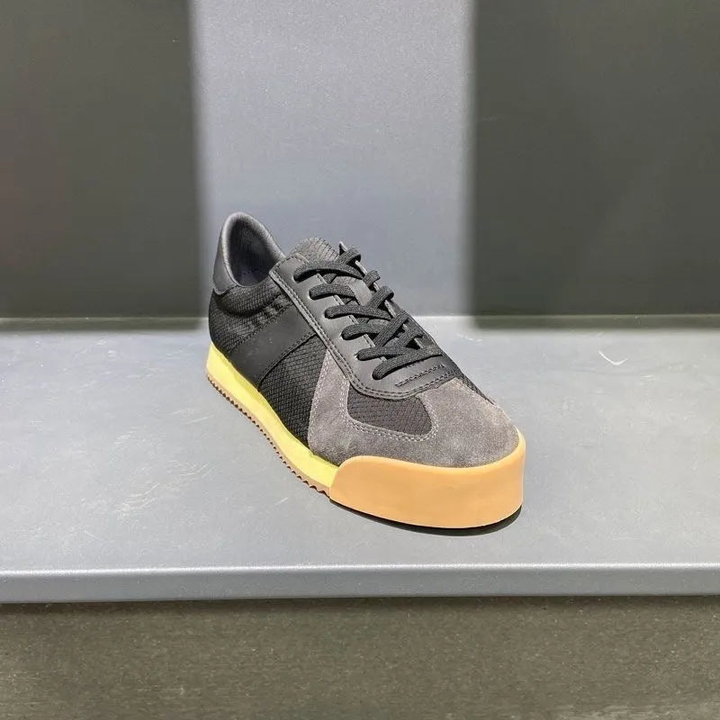Men's summer sports shoes in cow suede with mesh panels and herringbone toe detail