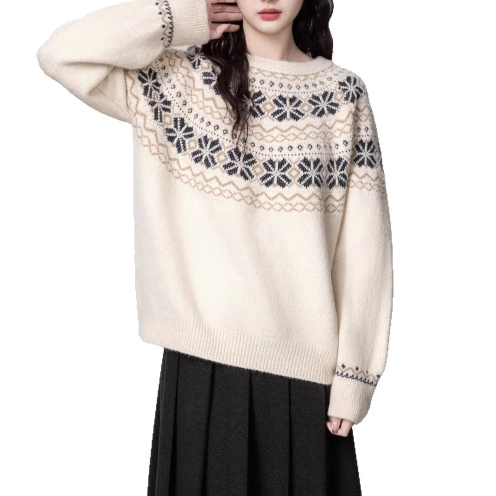 Women's Milky White vintage fair isle knit pullover sweater with geometric pattern and crew neck