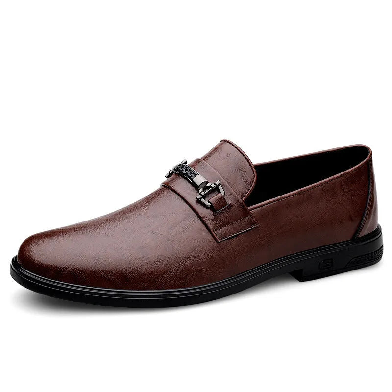 Gentleman formal wear low-top slip-on cowhide shoes for men in black, round toe, chunky heel, stitching detail