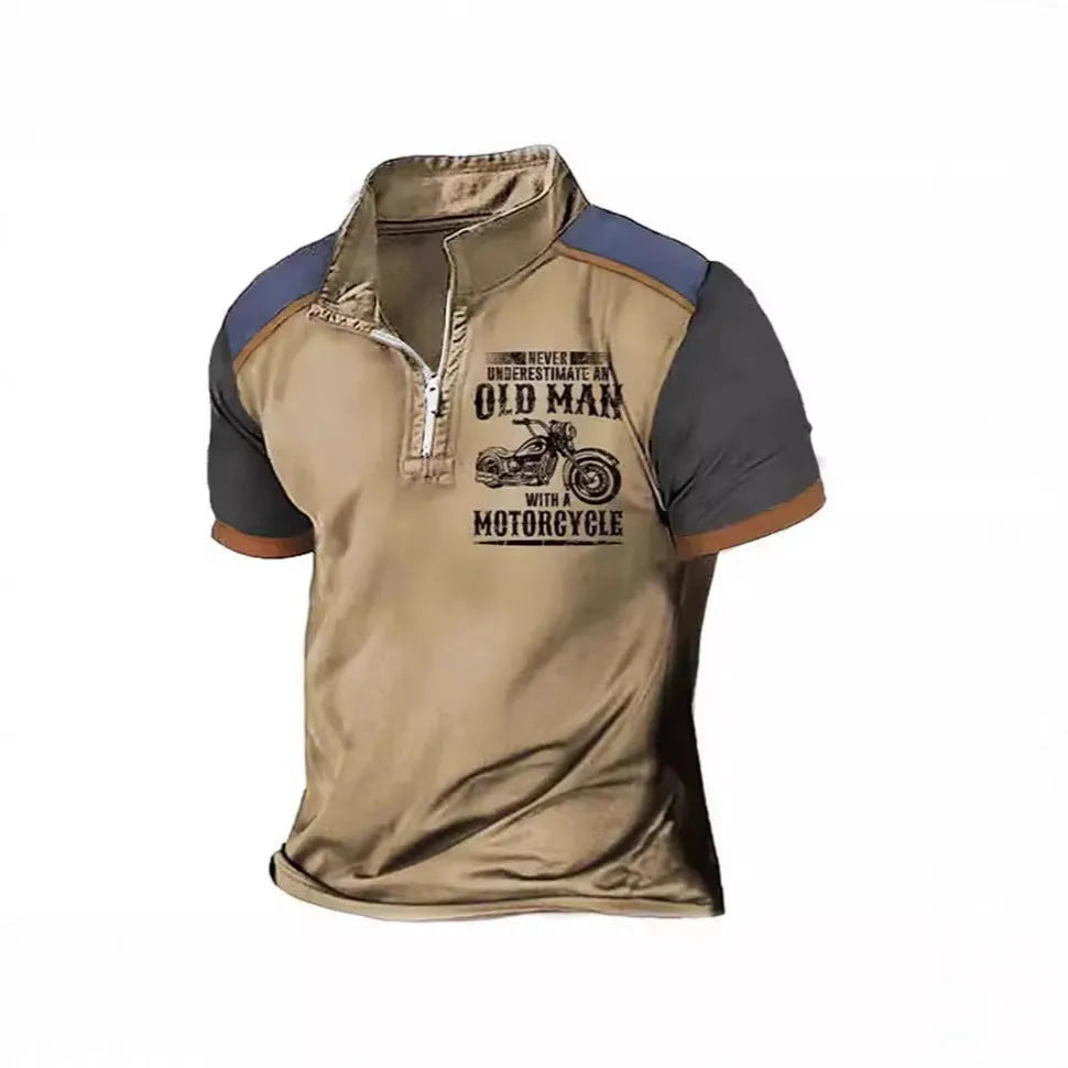 Men's lapel collar polo shirt with digital letter print on the sleeve in a regular fit.