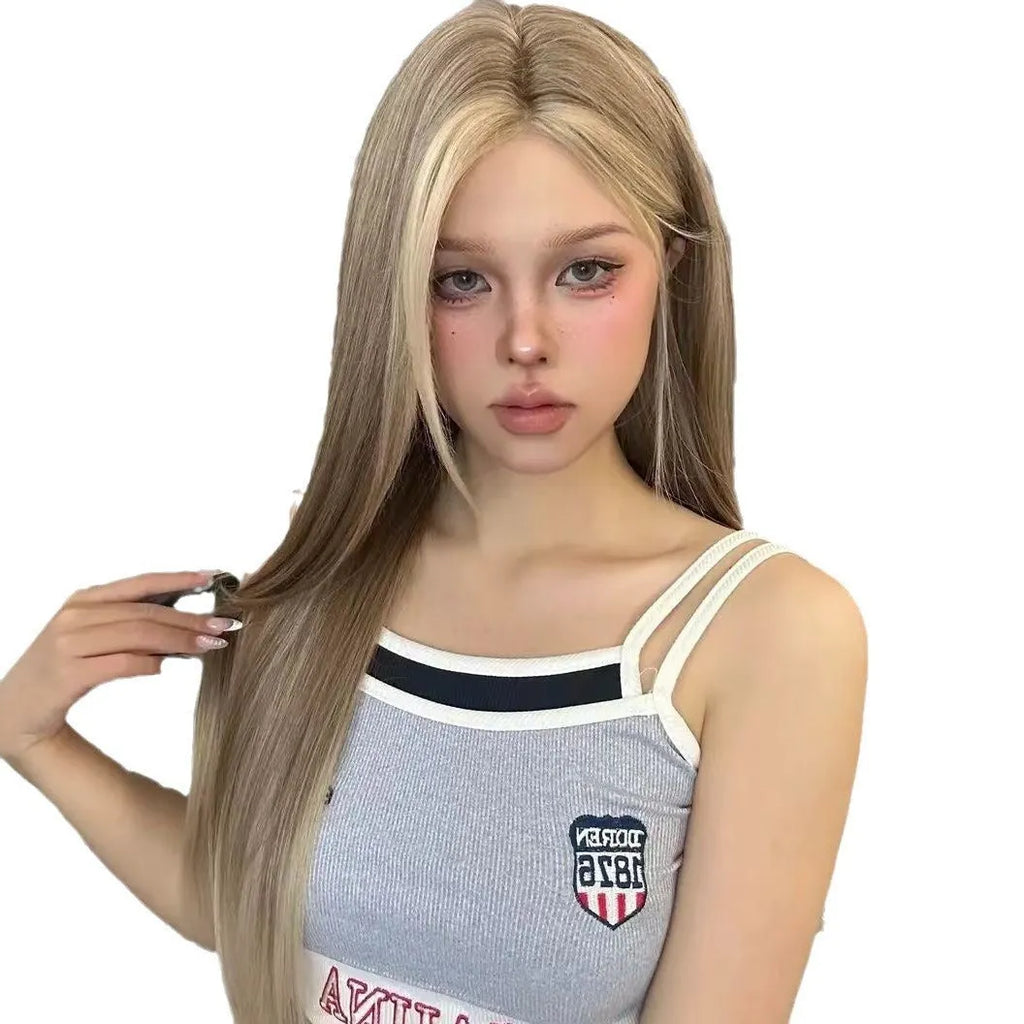 Women's full head lace front wig with golden brown gradient colour and centre part style