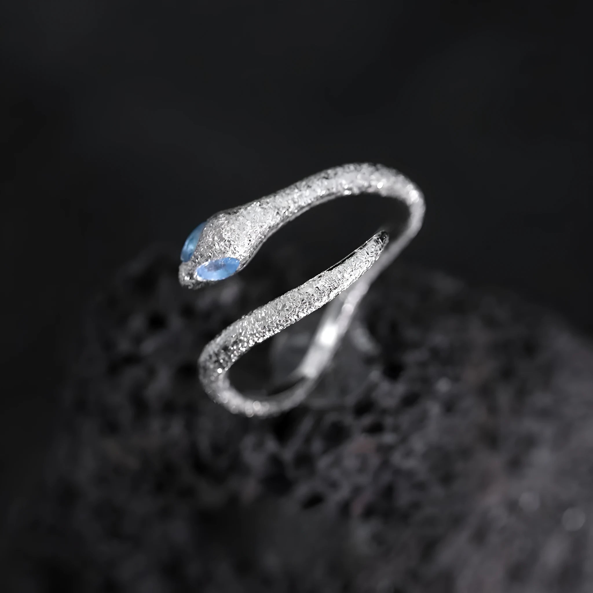 Adjustable snake design women's ring in platinum colour electroplated silver jewellery