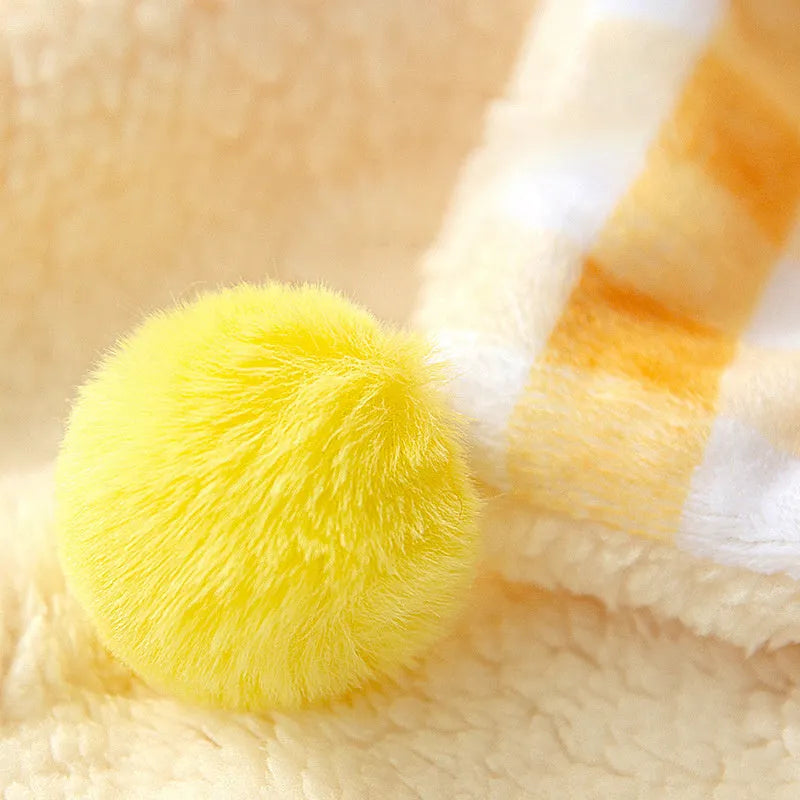 Blue coral fleece pet blanket shown on a dog bed, with size options S, M, L, XL displayed.