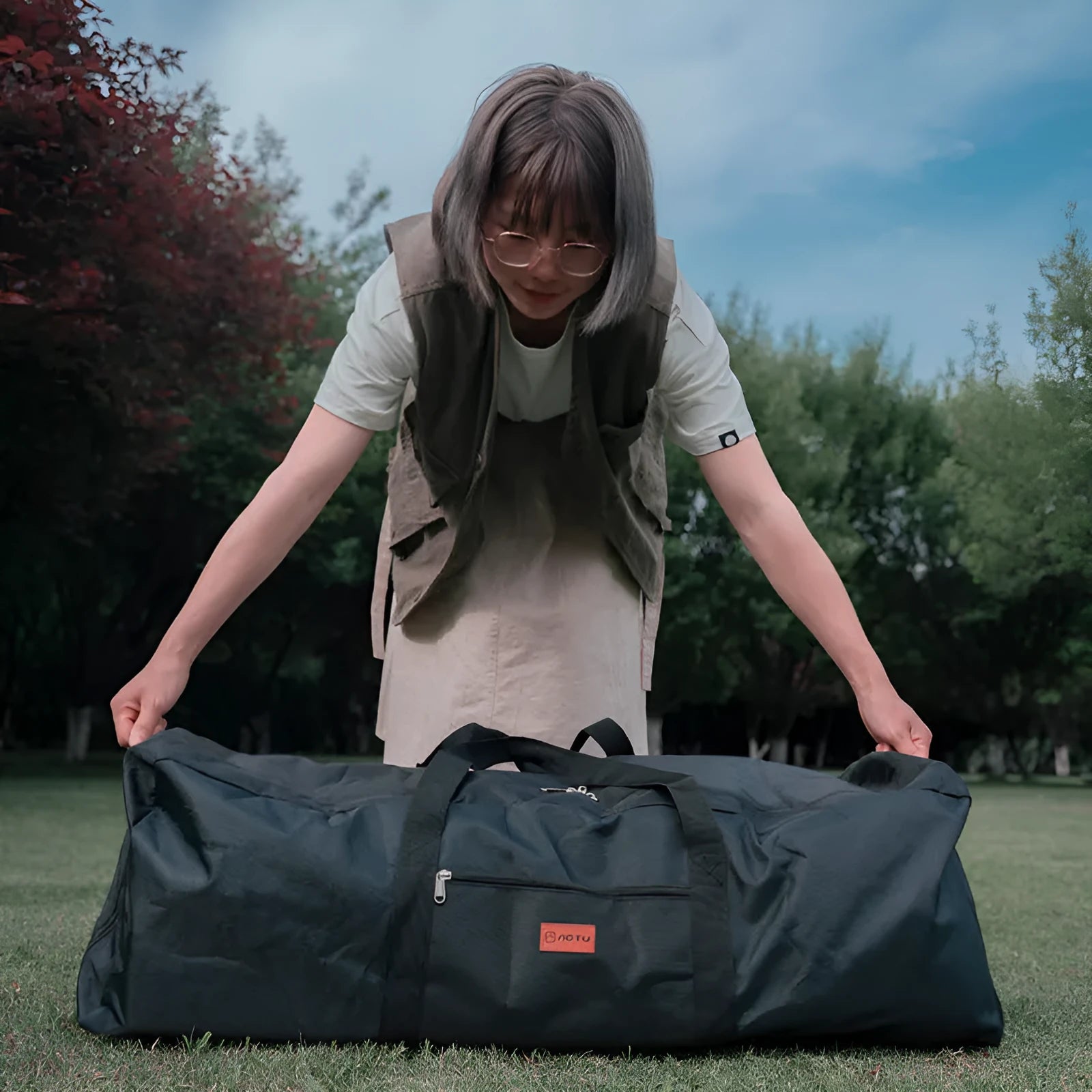 Large waterproof camping storage bag for folding chairs and tables with 1680D Oxford cloth construction