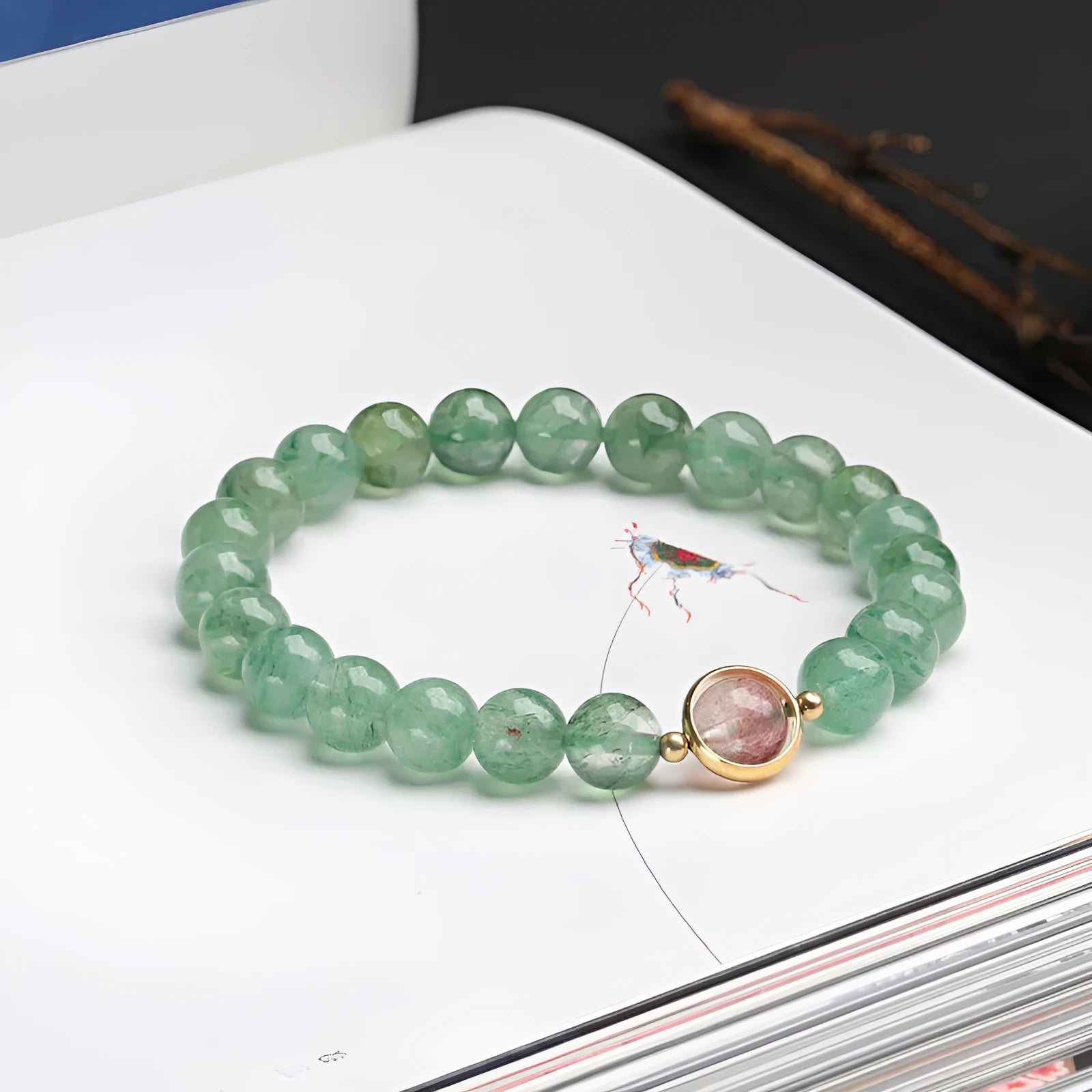 Green strawberry quartz women's bracelet with 7.5mm spherical beads and Chinese auspicious patterns in hand-woven single circle design