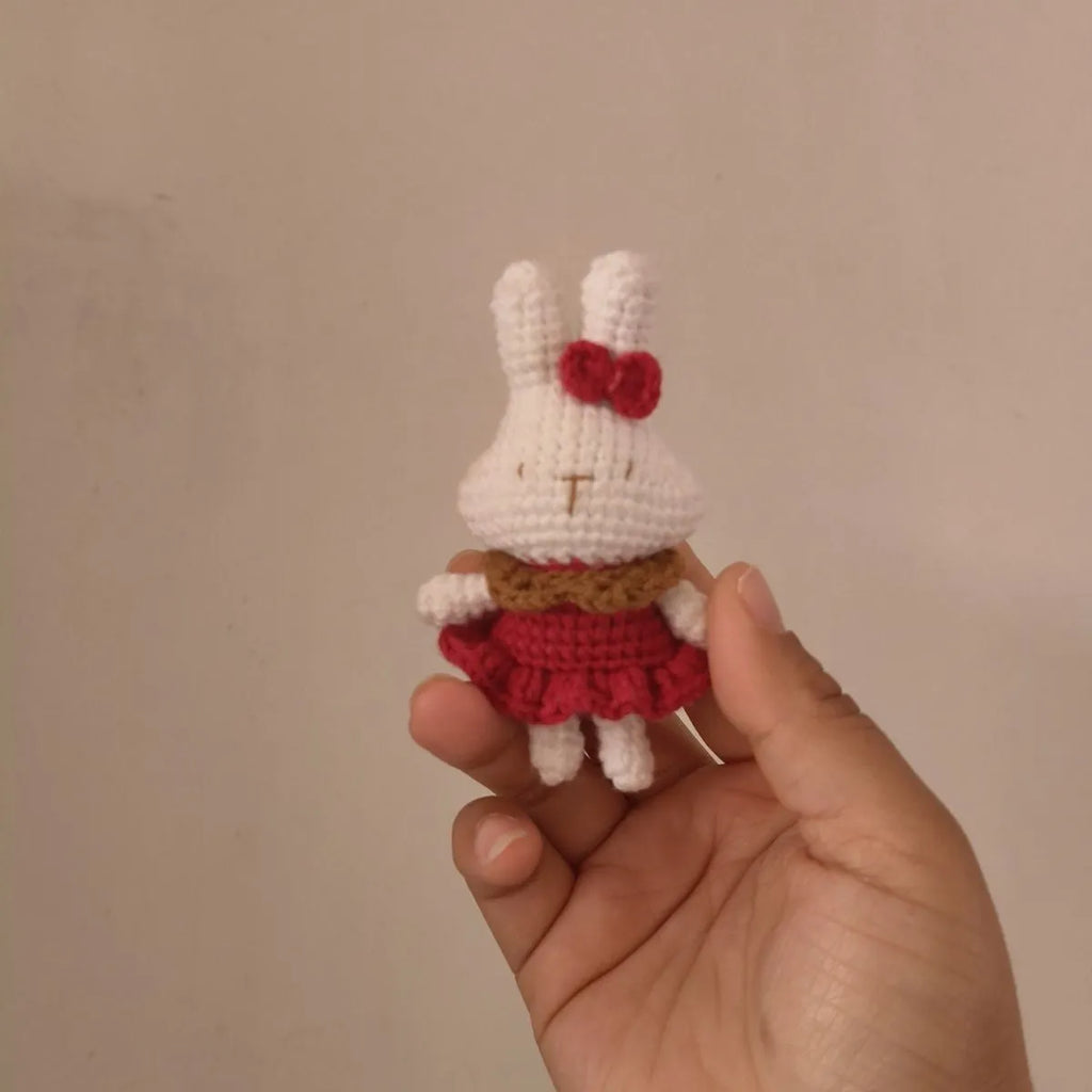 Hand-crocheted wool rabbit key chain decorative accessory