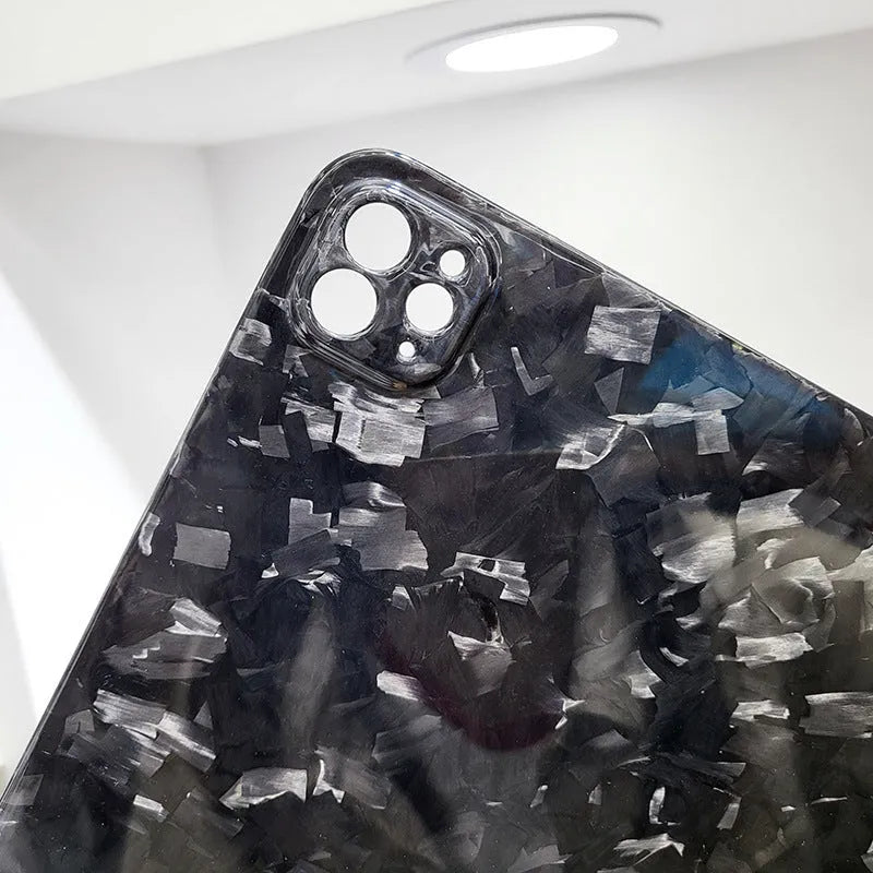 Genuine carbon fibre hard protective cover for Apple iPad Pro 11 in a plaid pattern.