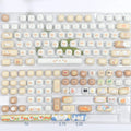 Cat themed mechanical keyboard keycap set with PBT construction and extraction puller