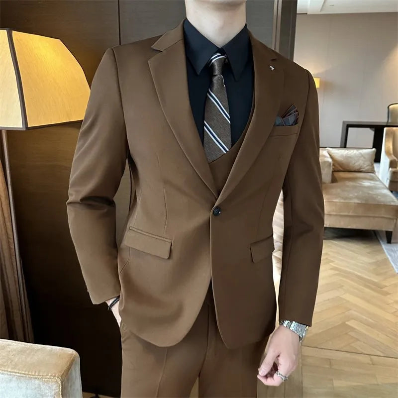 Men's slim fit business formal wear jacket in dark green, made from chemical fibre blended fabric.