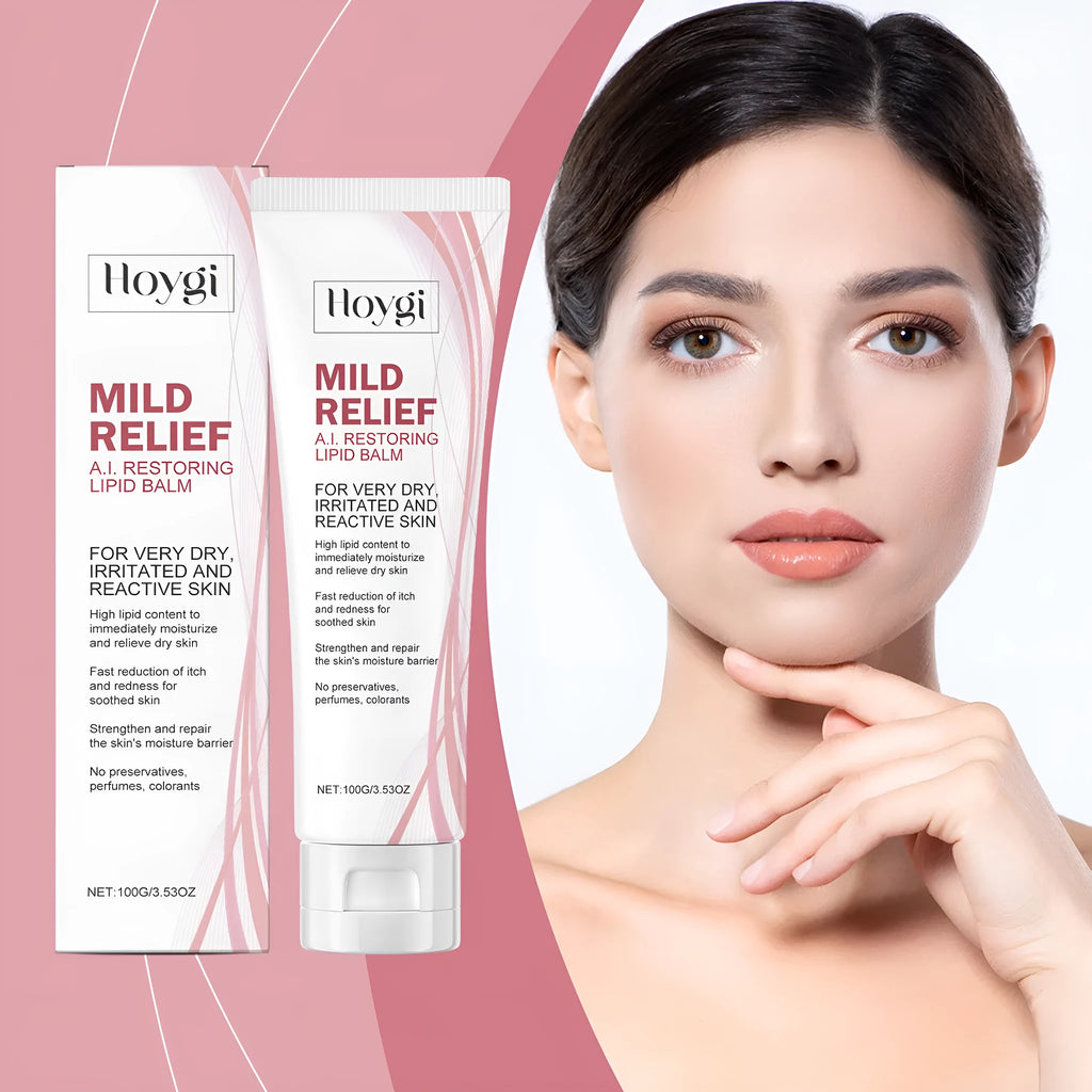 100g pot of translucent facial moisturising cream with ceramide NP hydration formula