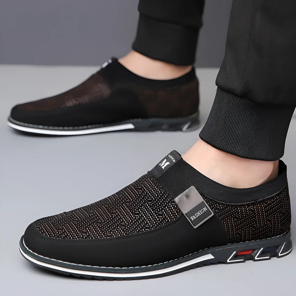 Men's grey-white casual low-top shoes with synthetic leather uppers and rubber flat soles
