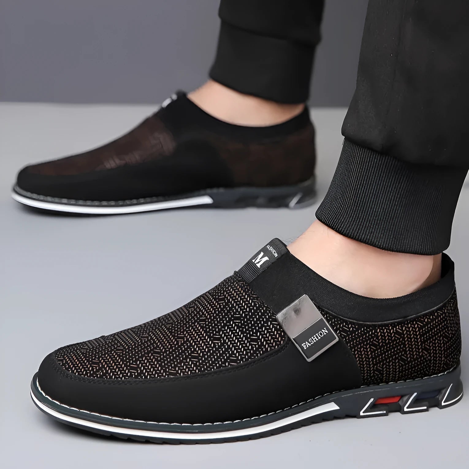 Men's grey-white casual low-top shoes with synthetic leather uppers and rubber flat soles